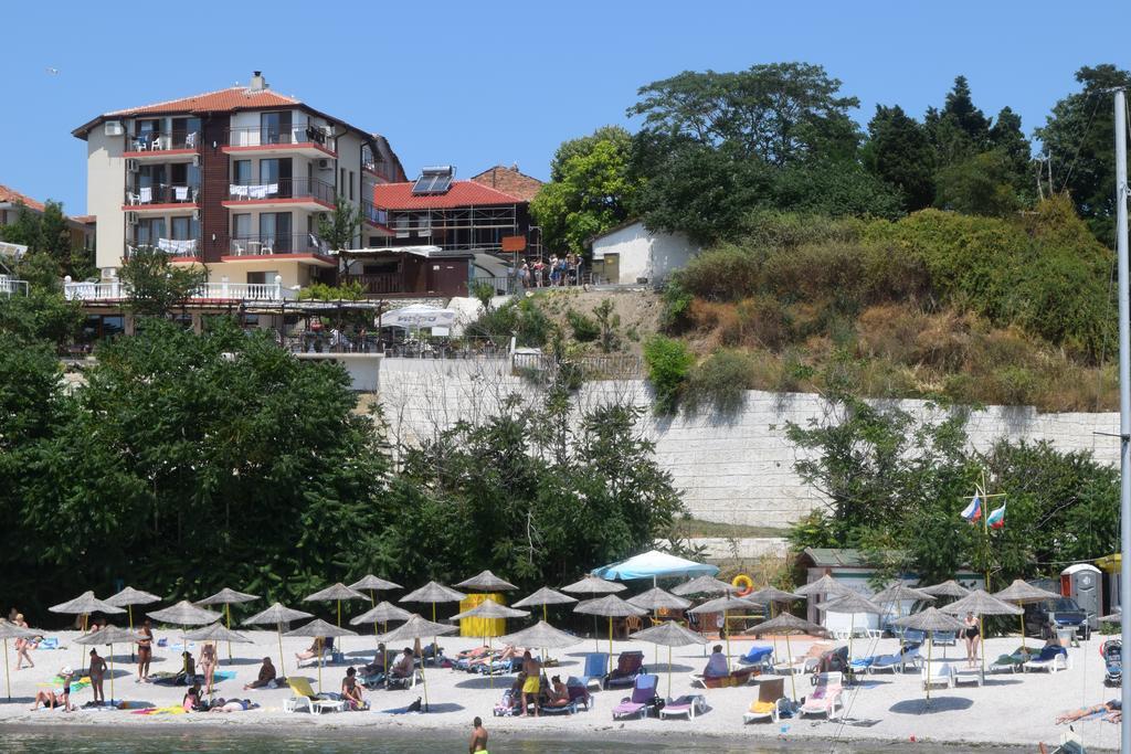 Guest House Ianis Paradise Νεσέμπαρ Εξωτερικό φωτογραφία