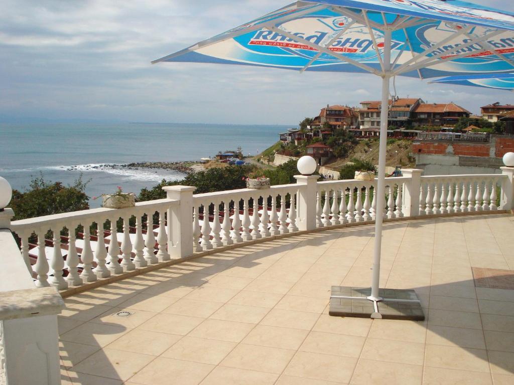 Guest House Ianis Paradise Νεσέμπαρ Εξωτερικό φωτογραφία