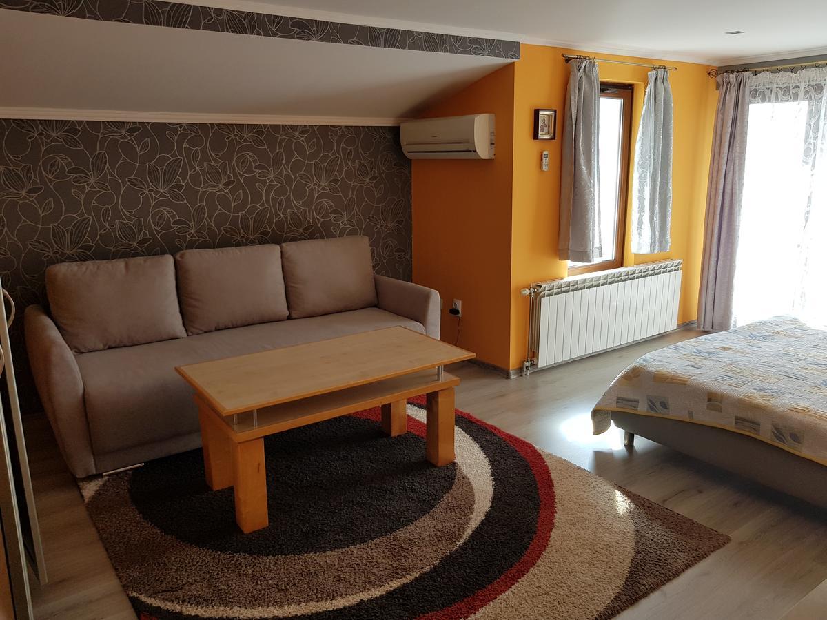 Guest House Ianis Paradise Νεσέμπαρ Εξωτερικό φωτογραφία