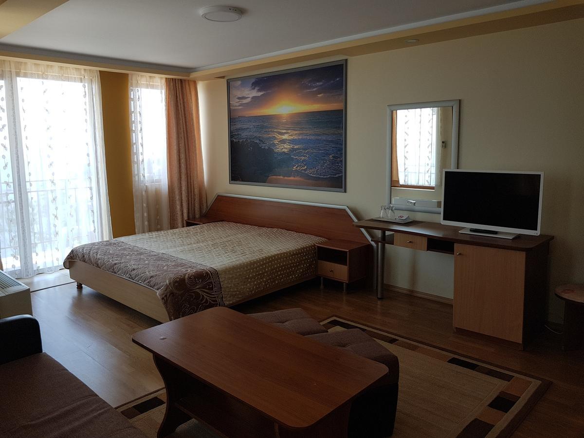 Guest House Ianis Paradise Νεσέμπαρ Εξωτερικό φωτογραφία