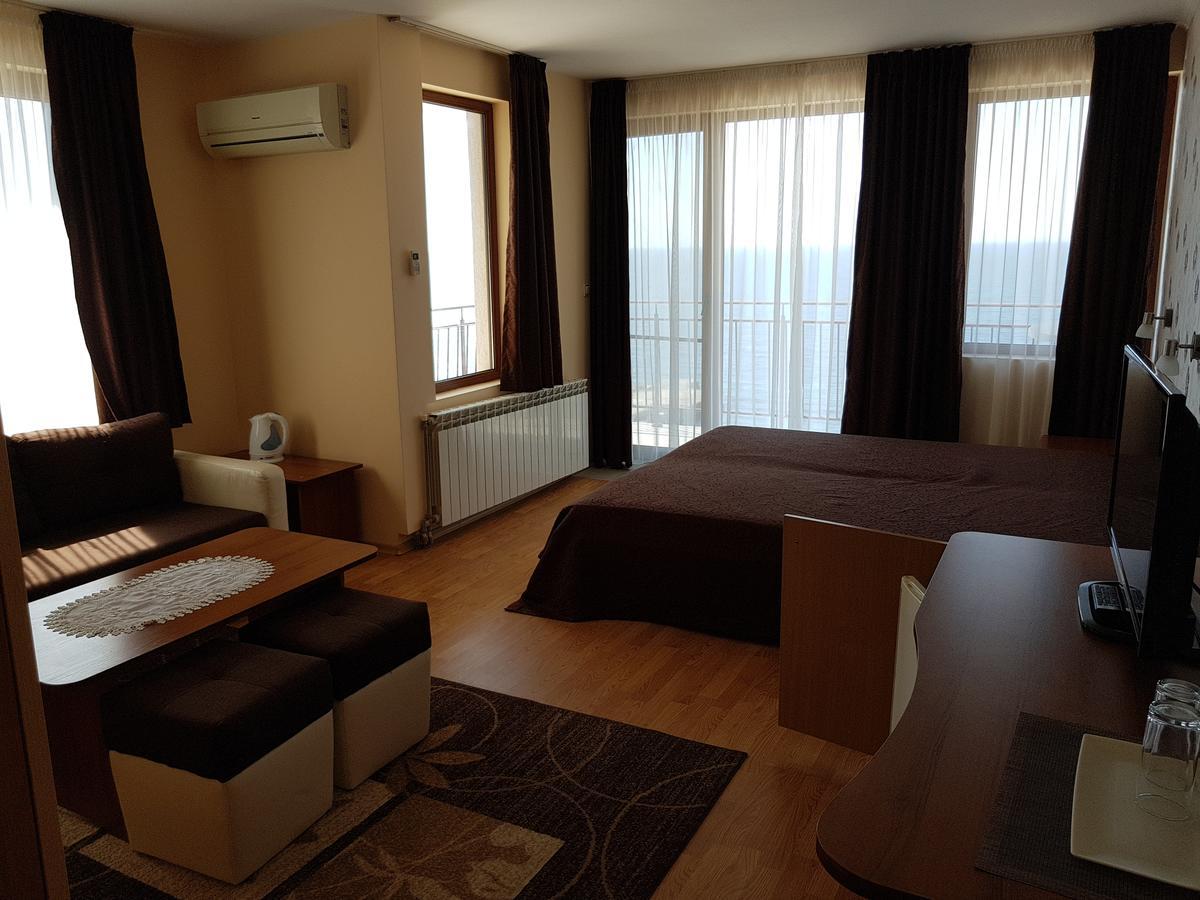 Guest House Ianis Paradise Νεσέμπαρ Εξωτερικό φωτογραφία