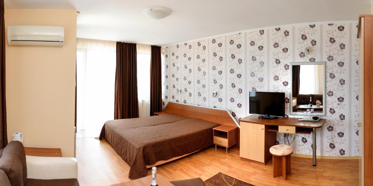 Guest House Ianis Paradise Νεσέμπαρ Εξωτερικό φωτογραφία