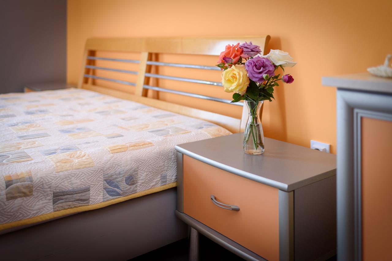 Guest House Ianis Paradise Νεσέμπαρ Εξωτερικό φωτογραφία