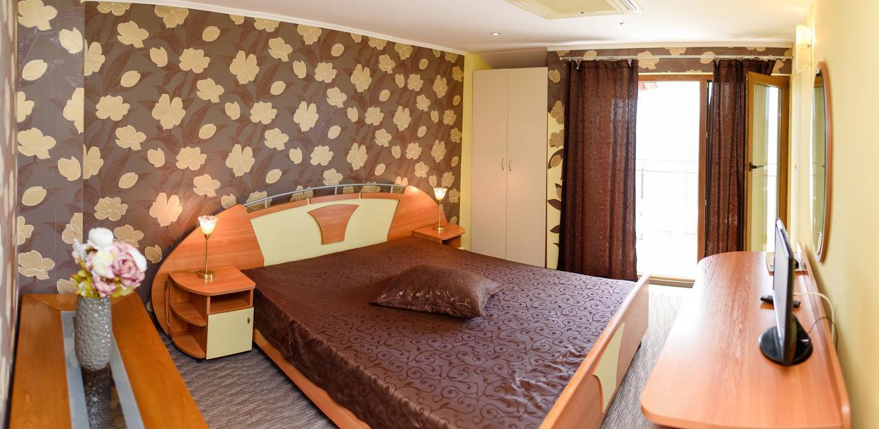 Guest House Ianis Paradise Νεσέμπαρ Εξωτερικό φωτογραφία