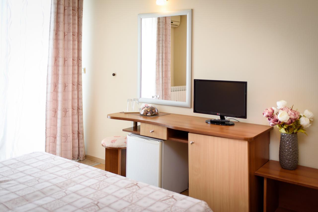 Guest House Ianis Paradise Νεσέμπαρ Εξωτερικό φωτογραφία