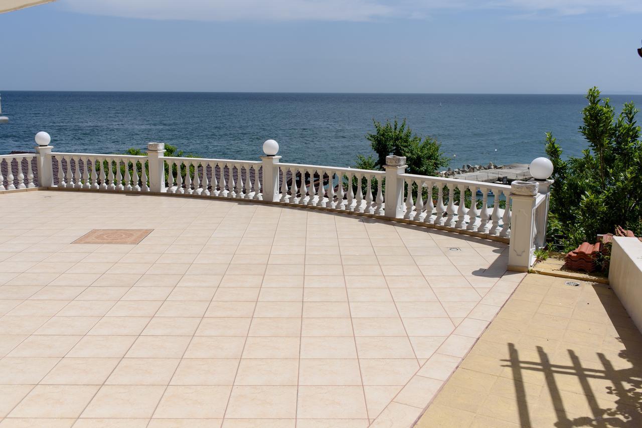 Guest House Ianis Paradise Νεσέμπαρ Εξωτερικό φωτογραφία